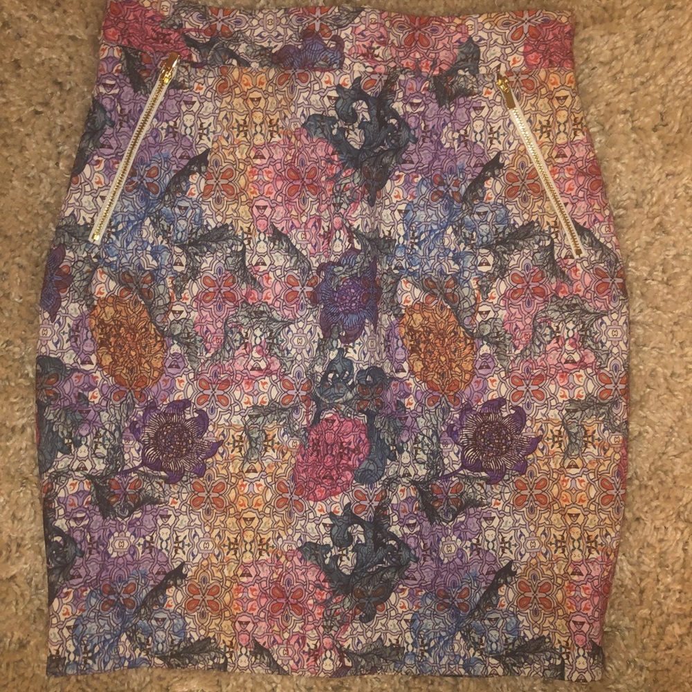 Floral printed skirt